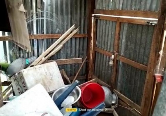 Bishalgarh: Miscreants vandalised and looted a Poor shopkeeper’s small shop in Nadilakh area. Bishalgarh: Miscreants vandalised and looted a Poor shopkeeper’s small shop in Nadilakh area.